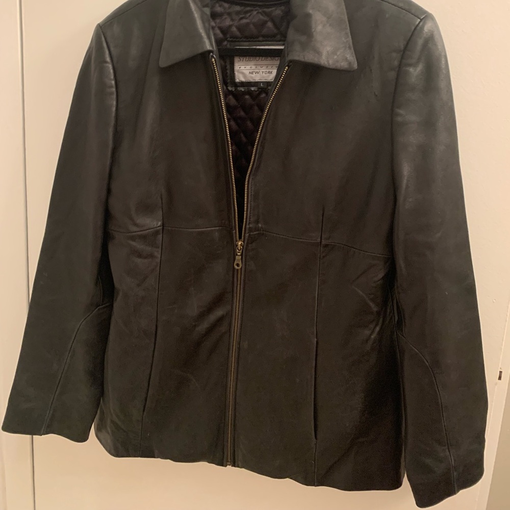 100% Black Leather Jacket. Zip-out in et Lino h